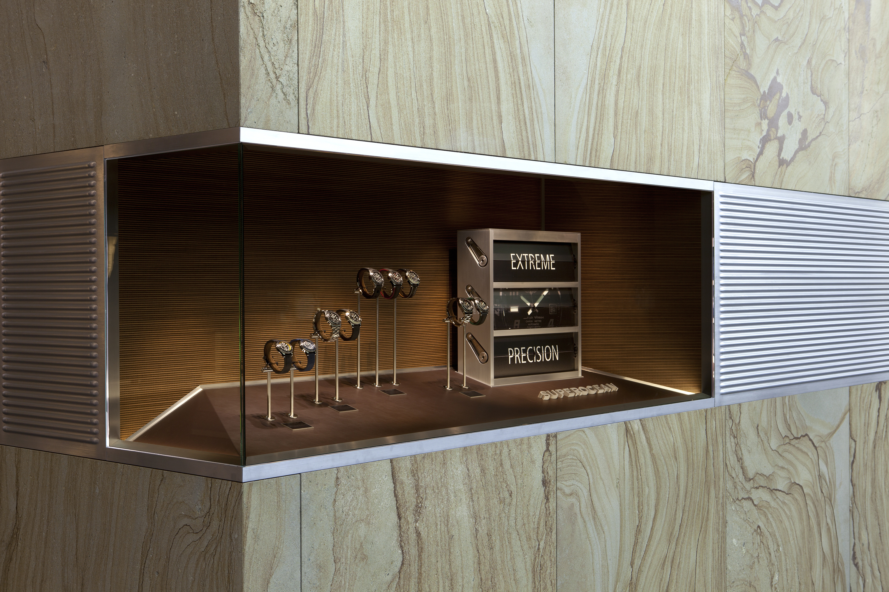 ADATTE DESIGN – window display design004